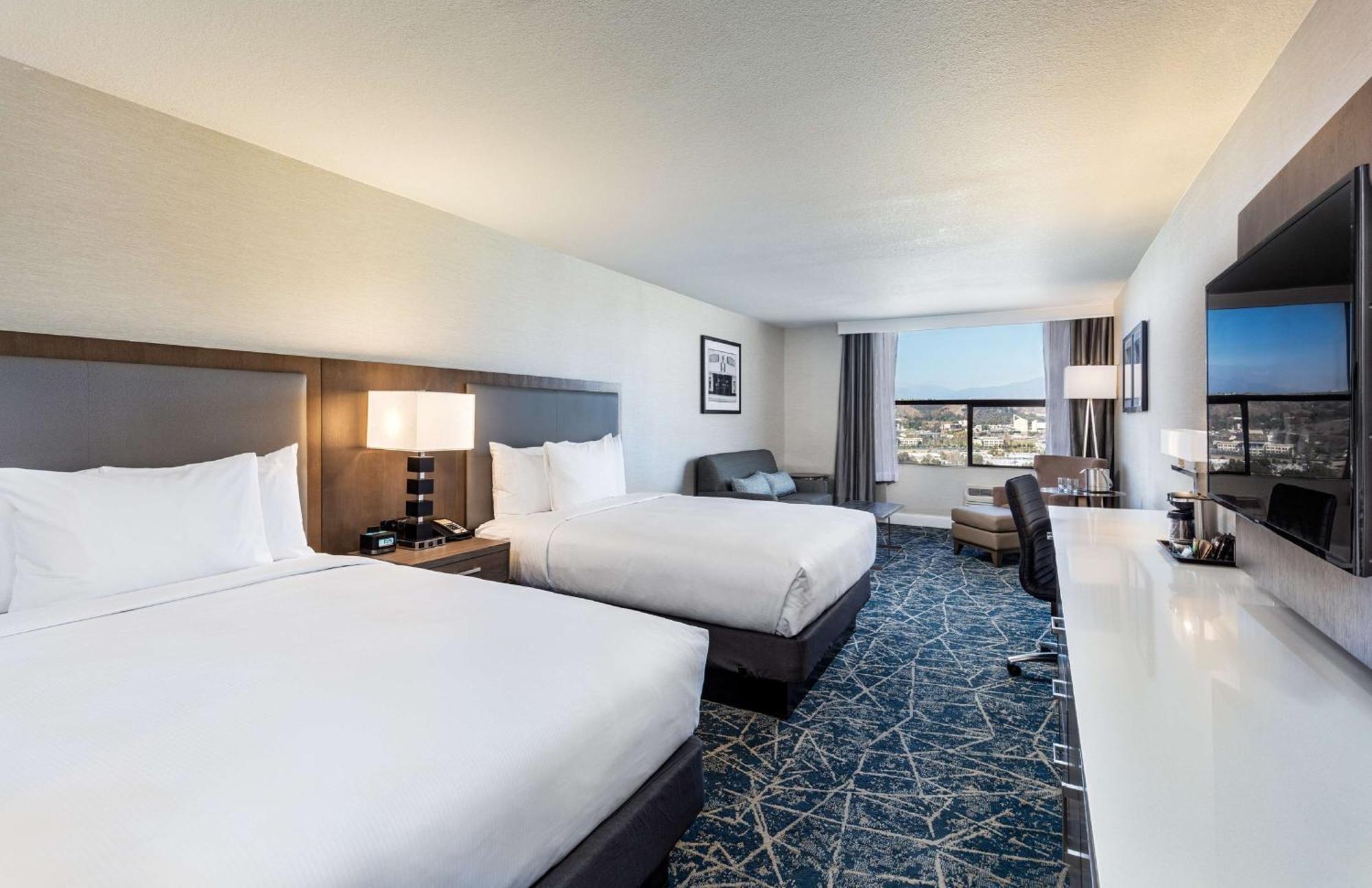 Doubletree By Hilton Pomona Hotel Exterior foto