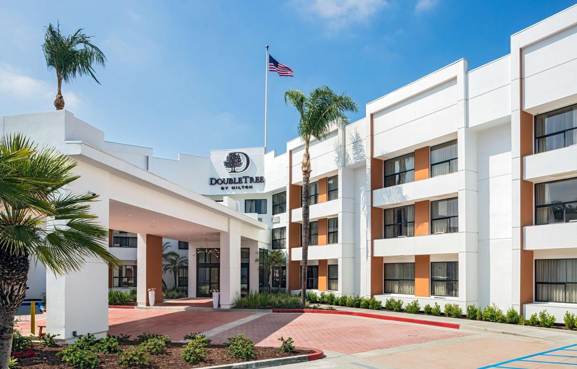 Doubletree By Hilton Pomona Hotel Exterior foto
